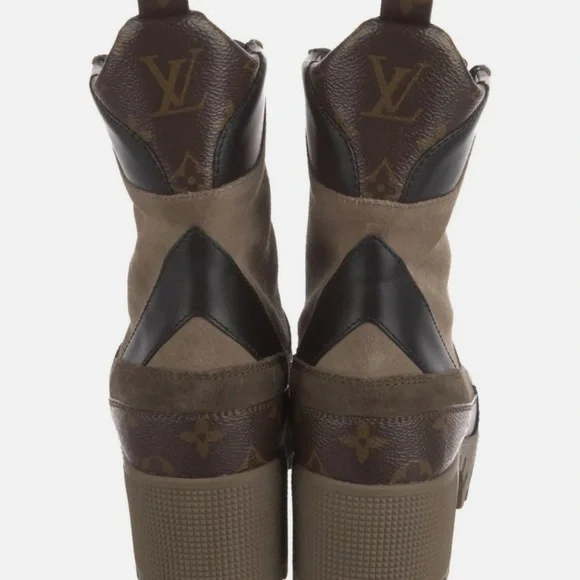 Louis Vuitton Taupe and Black Boots - Picture 2 of 9